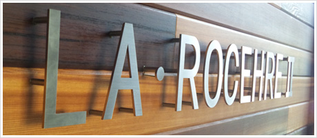 チャンネルサイン（ステンレス文字加工）